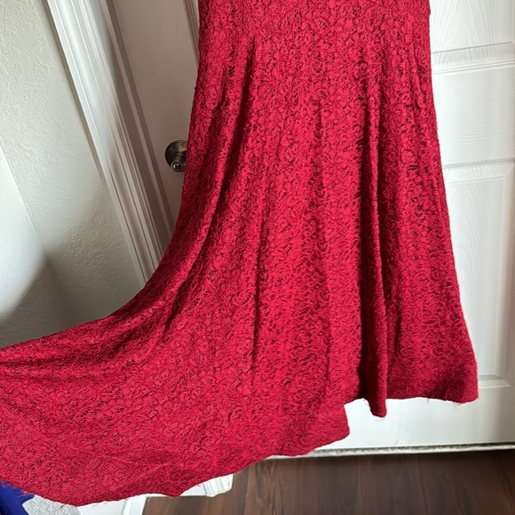 Formal Gown Red - Picture 3 of 7